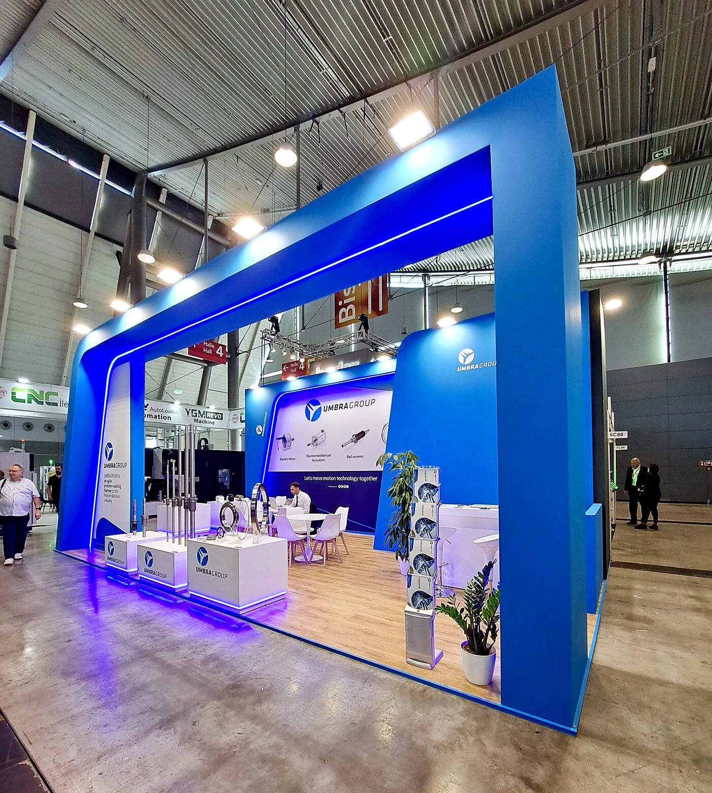 Corner view with continuous LED lines